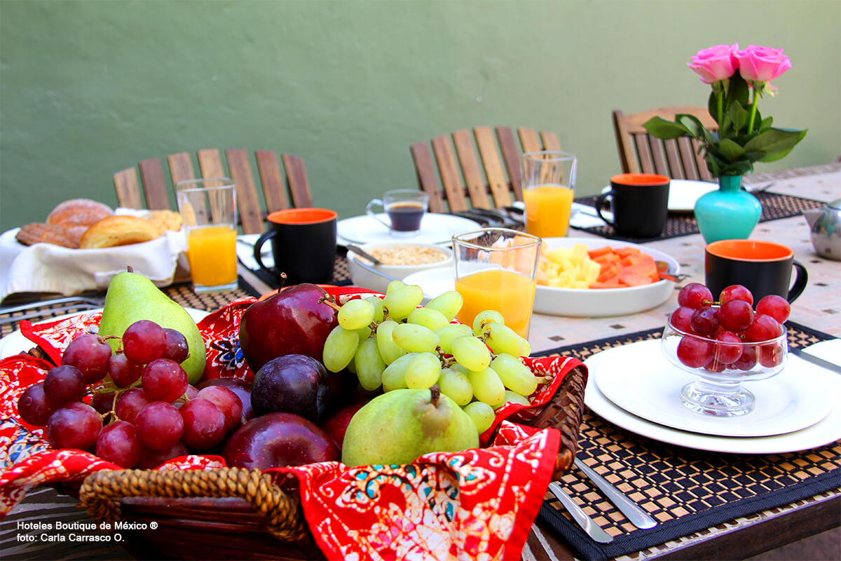 hoteles-boutique-de-mexico-hotel-la-casa-del-atrio-galeria-frutas