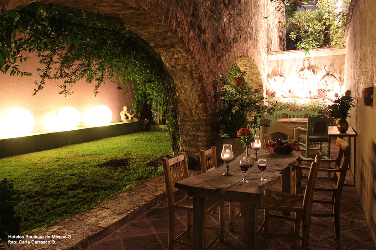 hoteles-boutique-de-mexico-hotel-la-casa-del-atrio-galeria-patio