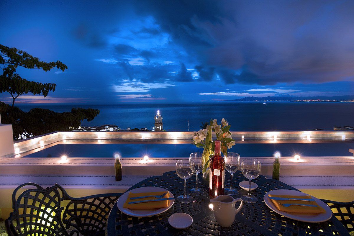 hoteles-boutique-de-mexico-hotel-luna-liquida-puerto-vallarta-cena-romantica hoteles-boutique-de-mexico-hotel-luna-liquida-puerto-vallarta-cena-romantica