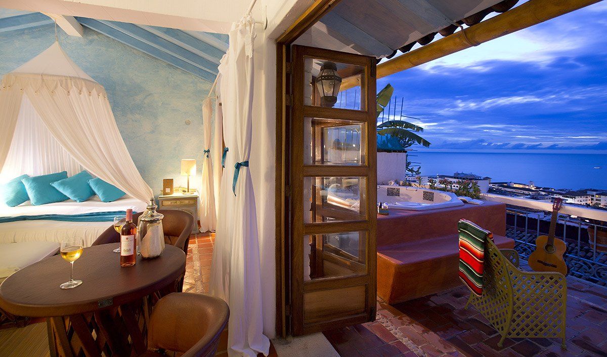 hoteles-boutique-de-mexico-hotel-luna-liquida-puerto-vallarta-estrella-atardecer hoteles-boutique-de-mexico-hotel-luna-liquida-puerto-vallarta-estrella-atardecer
