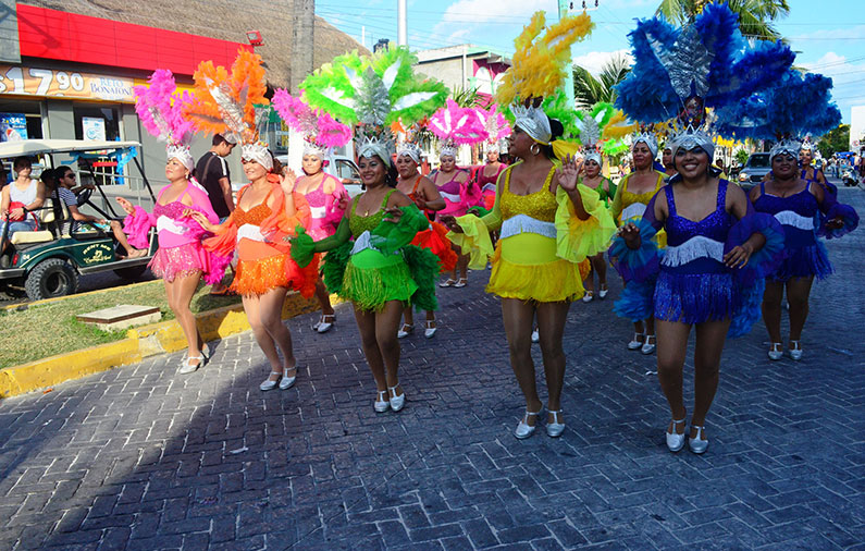 Hoteles-boutique-de-mexico-llegaron-los-carnavales-a-mexico-isla-mujeres