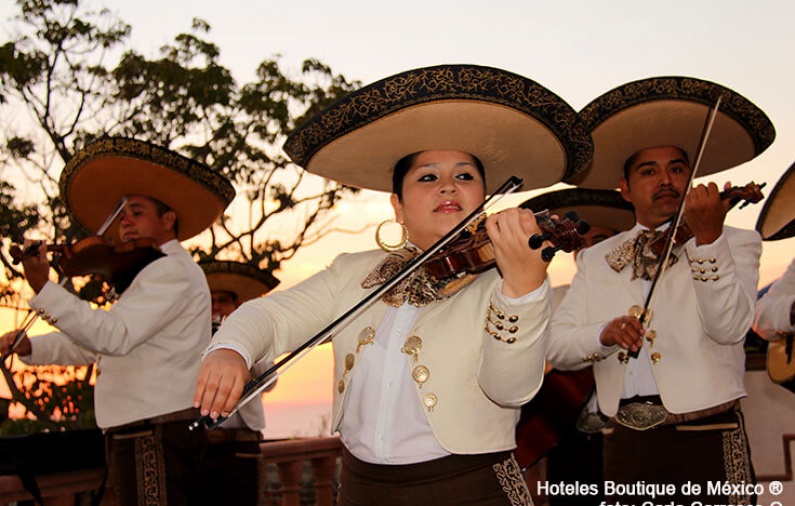 Fashionable Jalisco