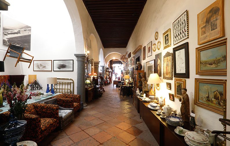 Una Galería –  Hotel en el corazón de Querétaro